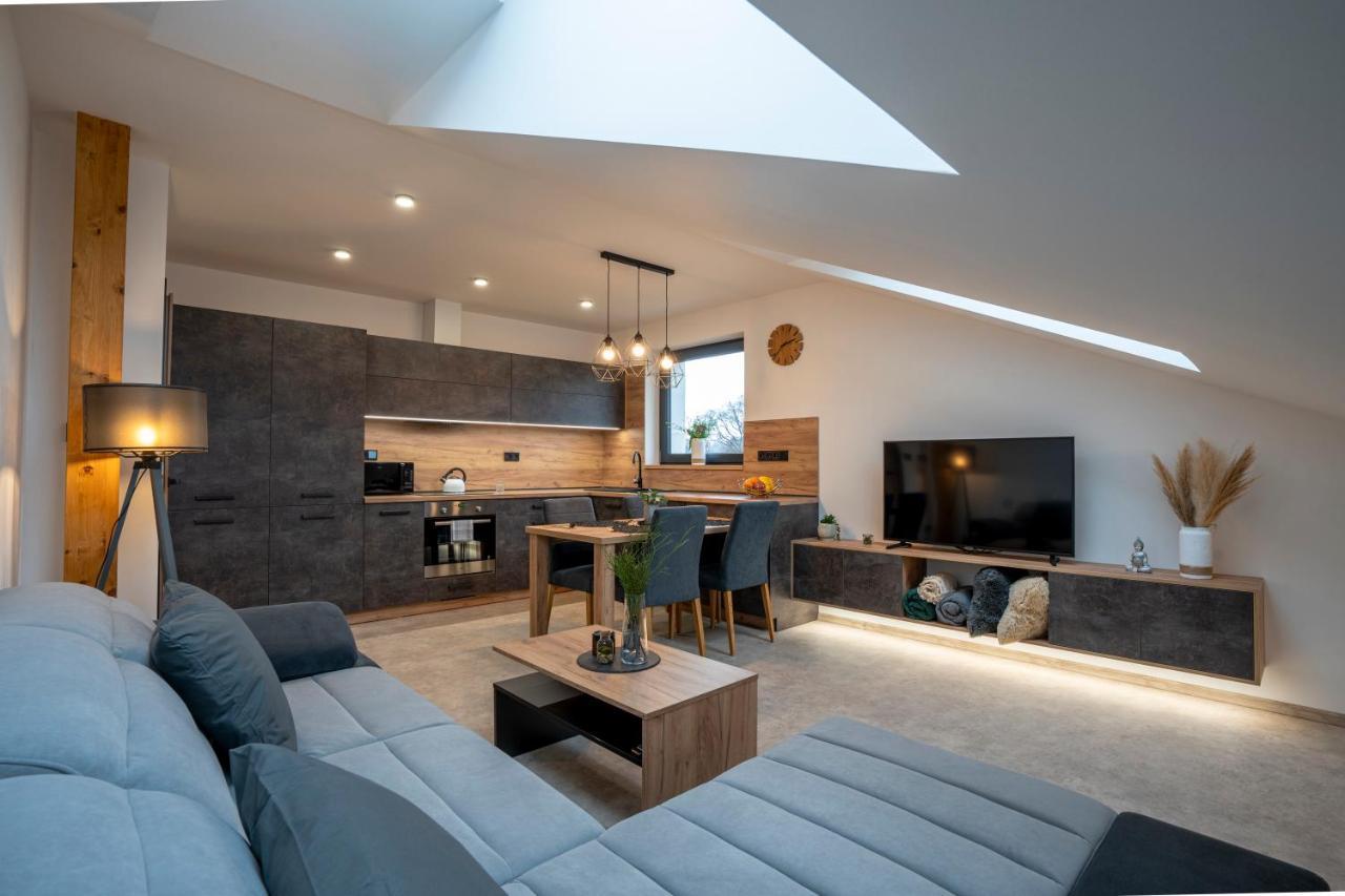 Lazenske Apartmany Náchod Esterno foto